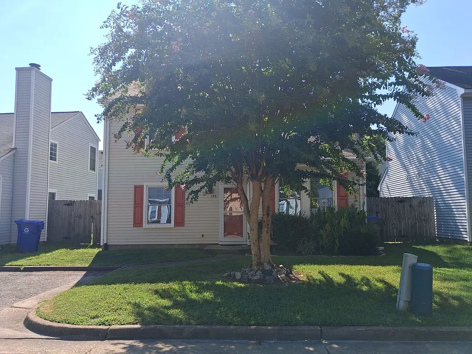 186 Lees Mill Dr