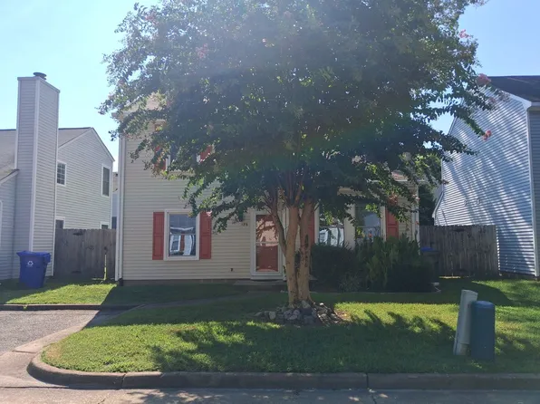 186 Lees Mill Dr, Newport News, VA 23608
