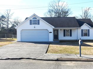 312 Sage Brush Ln, Rossville, GA 30741