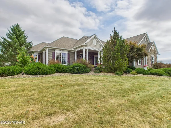 201 Millstone Dr, Montoursville, PA 17754