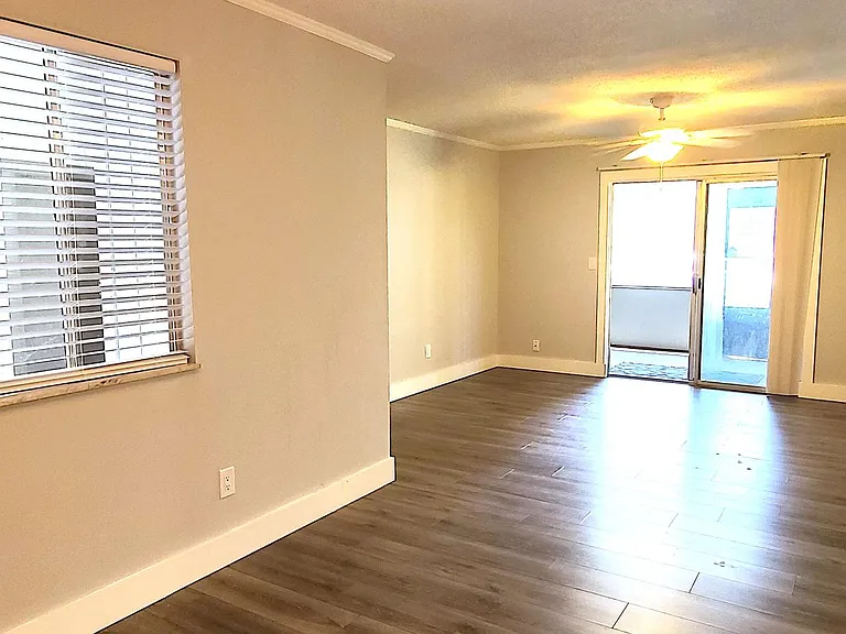 6519 W Newberry Rd #702 — Photo 15