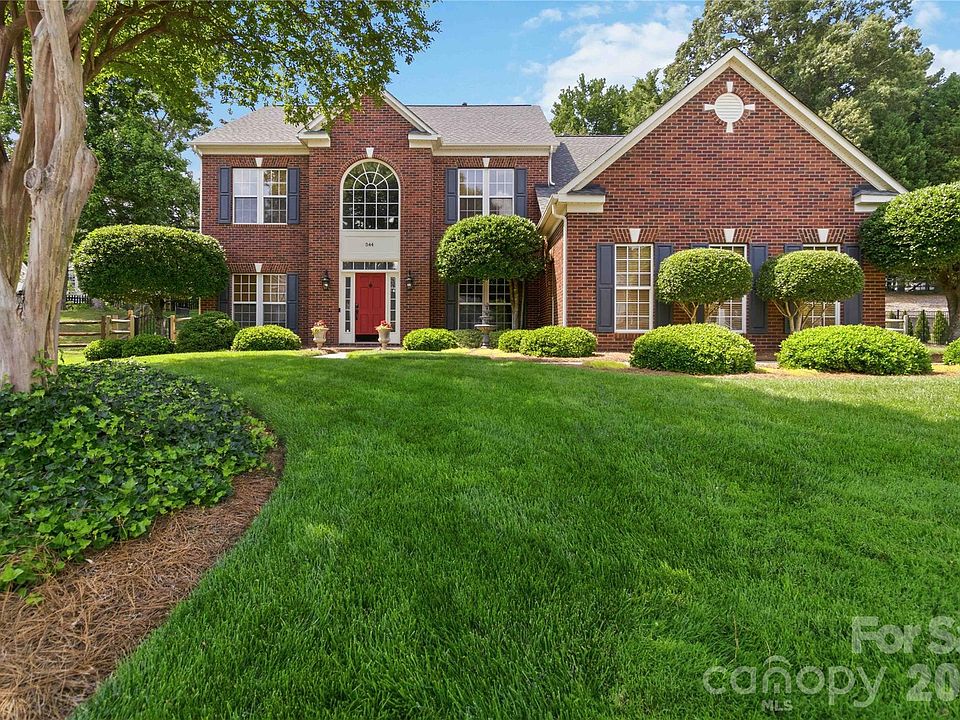 1st image of 544 Saint George Rd