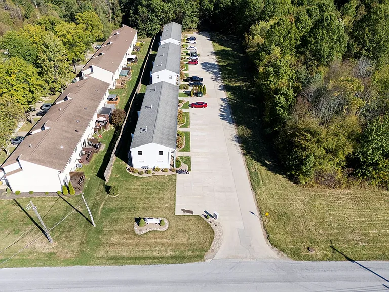 240 Collier Dr #10 — Photo 16