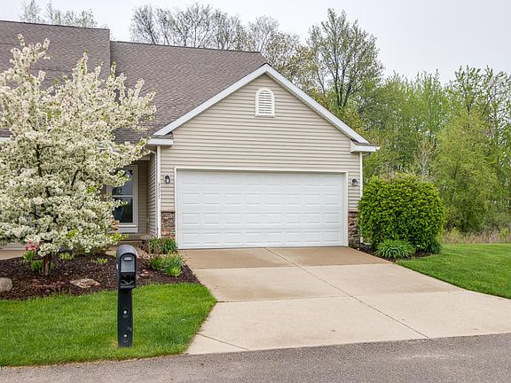 2nd image of 3677 Merriville Ct SE