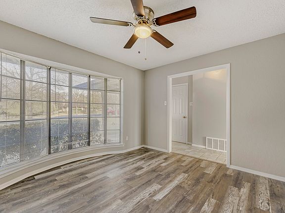 5th image of 517 Kings Gate Rd