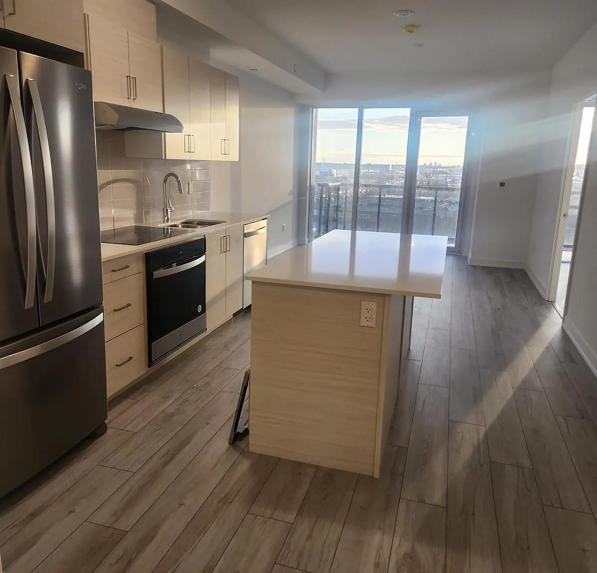 2 bed, $2,550 — Photo 3