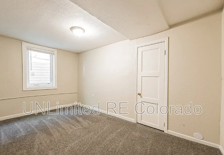 1014 N Raleigh St — Photo 11