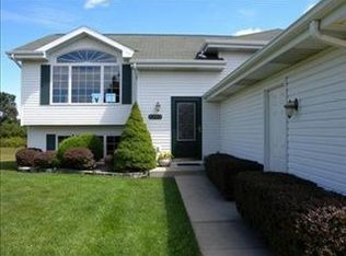 8763 Calhoun Pl #2, Crown Point, IN 46307