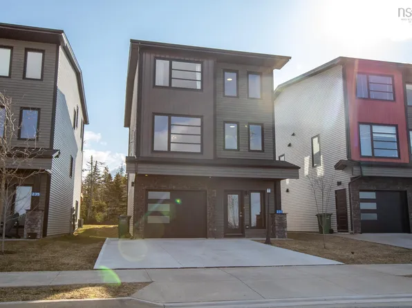 231 Marketway Ln, Halifax, NS B3T 0J5