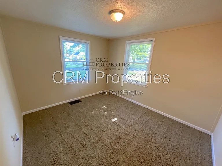 1341 S Delphos St — Photo 9
