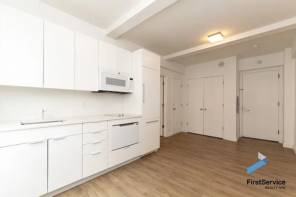 Rented by FirstService Realty (legacy) | media 6