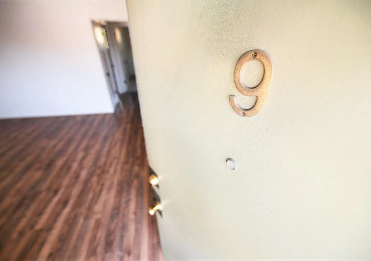 524 E 17th St. — Photo 2
