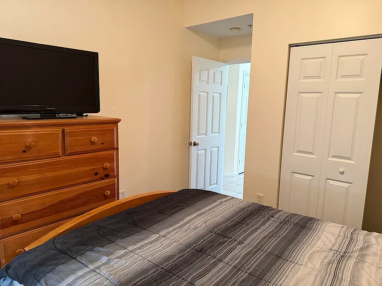 2100 Greenview Shores Blvd #511 — Photo 12