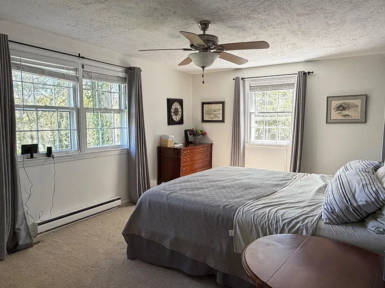 12154 Preston Dr — Photo 15