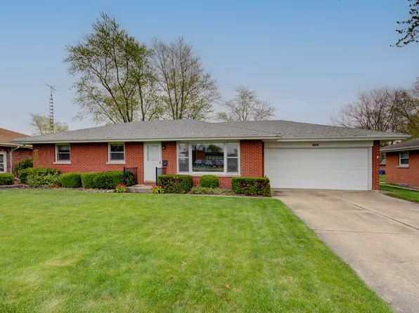 1001 Greenview Dr, Aurora, IL 60505