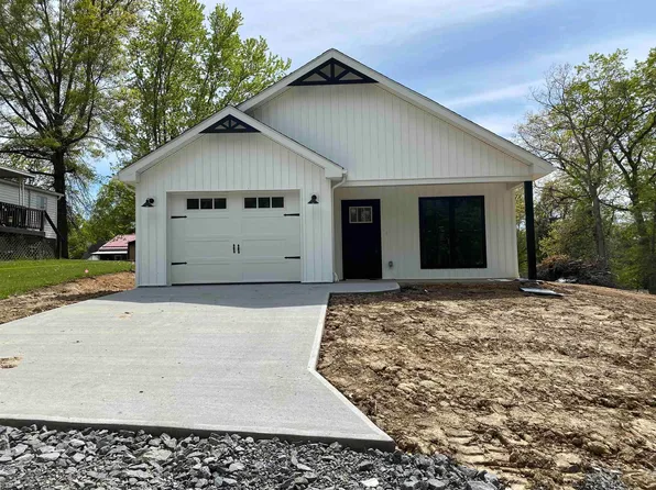 127 Holly St, Fairmont, WV 26554