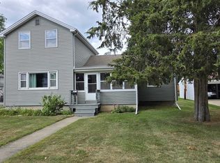 135 E Scott St, Fond Du Lac, WI 54935