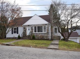 55 Arlington St, Woonsocket, RI 02895