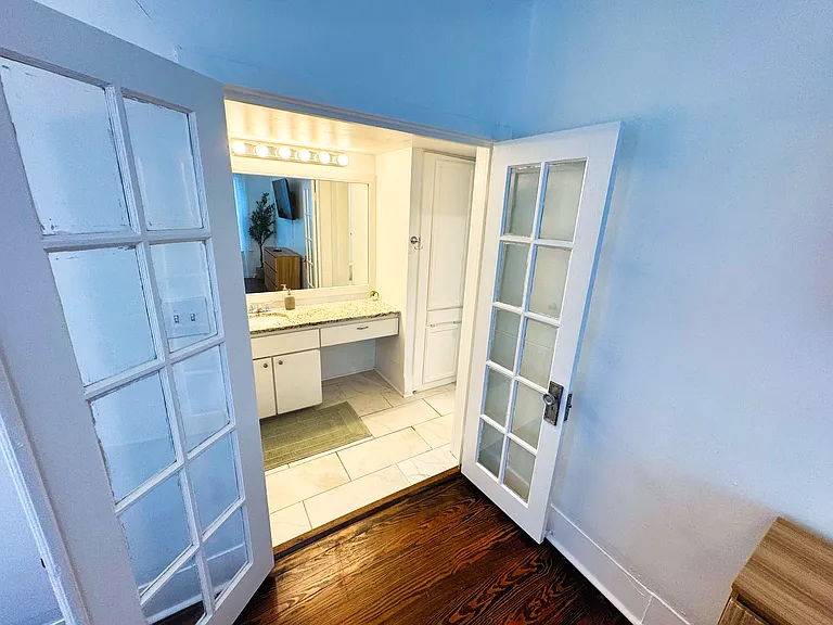 437 Queen Anne Ct — Photo 16