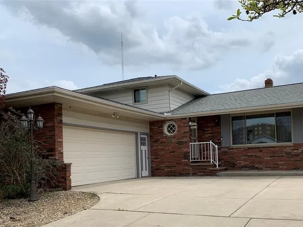 5523 Ralston Dr, Parma, OH 44129