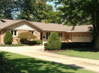 5487 Ridgebury Blvd, Cleveland, OH 44124
