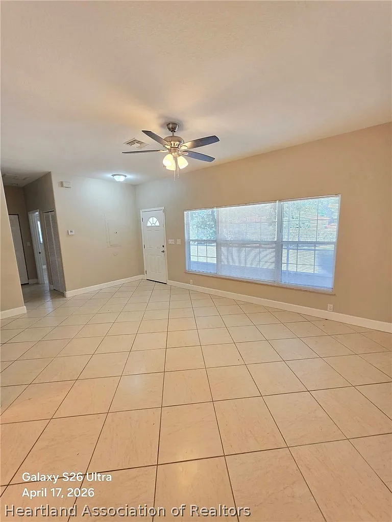 Building Photo - 208 Serenade Dr