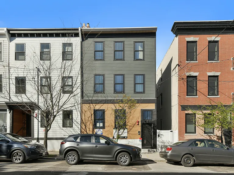 280-282 Sumner St #2 — Photo 17