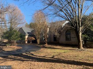 16417 Equestrian Ln, Rockville, MD 20855