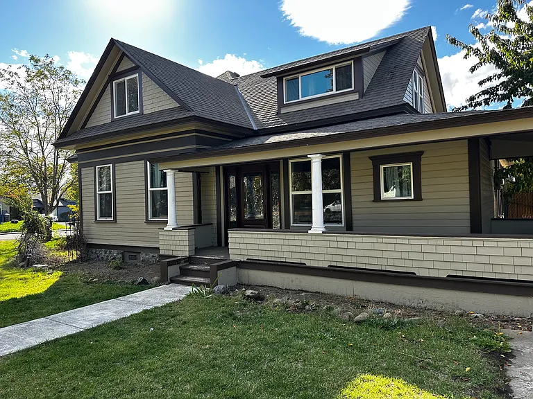 715 E Capitol Ave — Photo 26