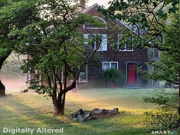 186 Great Neck Road, Waterford, CT 06385