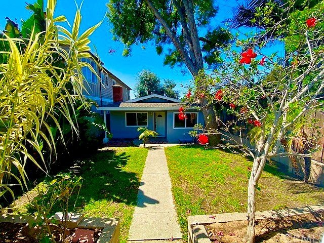 1st image of 550 Rosecrans Ave