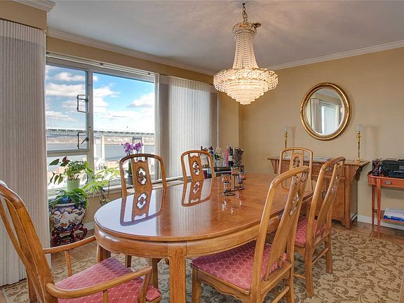 5th image of 16625 Powells Cove Blvd APT 8L