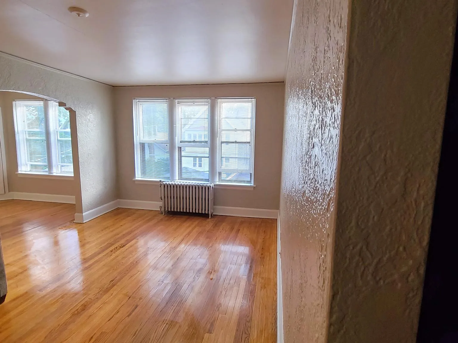 2 bed, 1000 sqft, $1,450 — Photo 4