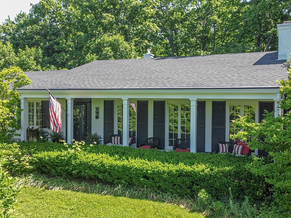 1st image of 512 Walnut Springs Dr