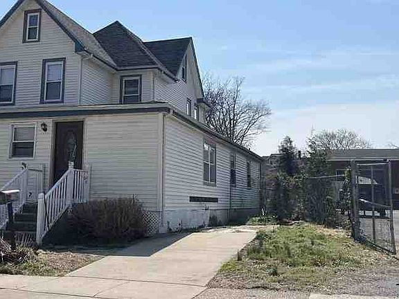 3rd image of 6704 Rudderow Ave