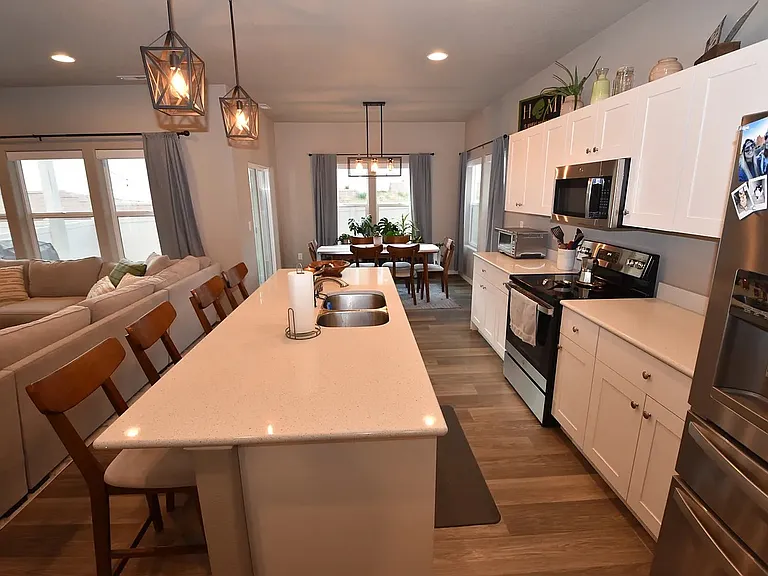 4431 Gneiss Loop — Photo 8