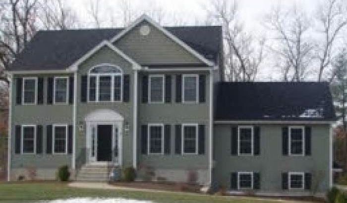 2nd image of 7 Sleigh Ride Ln