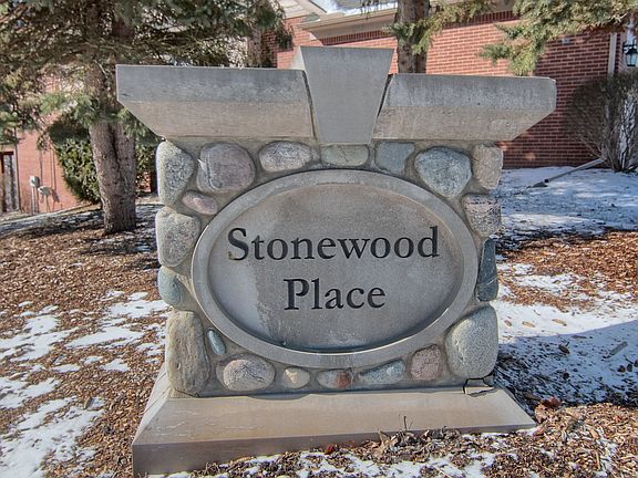 2nd image of 6916 Stonewood Pl #43