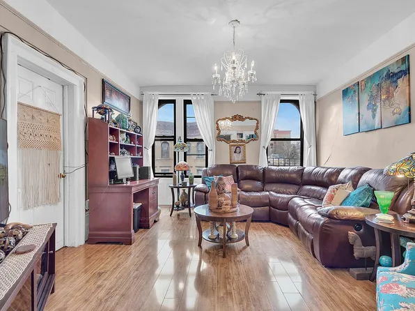 423 15th St APT 4D, Brooklyn, NY 11215