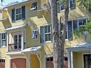 239 Oyster Point Dr, Midway, GA 31320