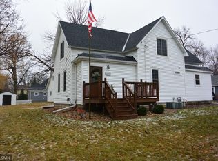 380 2nd St SE, Cokato, MN 55321