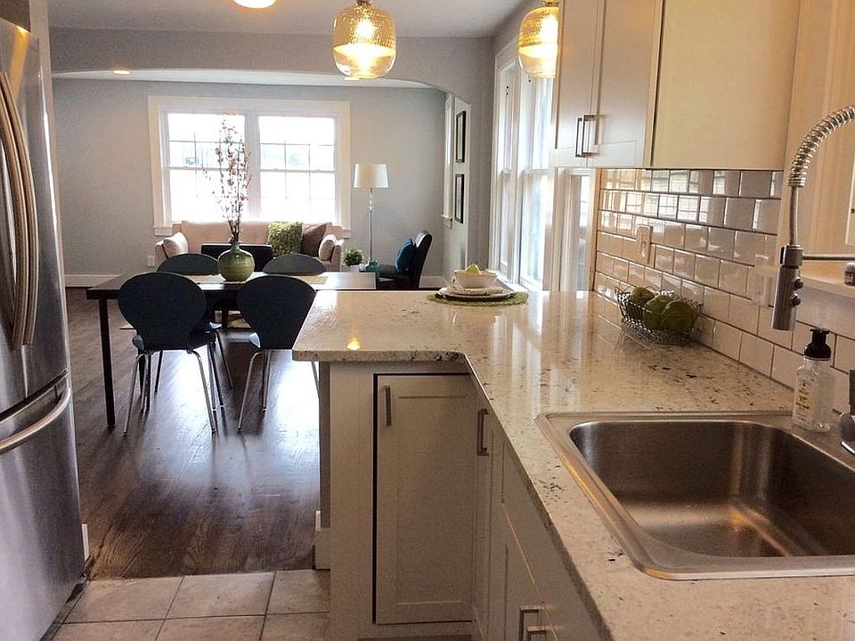 2nd image of 648 Pinecrest Dr