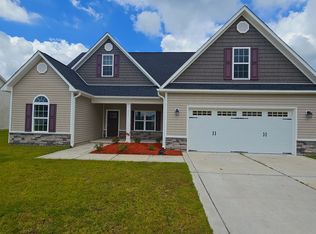 715 Hope Dexter Dr, Jacksonville, NC 28546