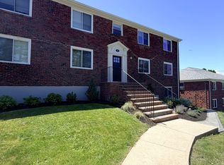 176 Summit Ave #2R, Quincy, MA 02170