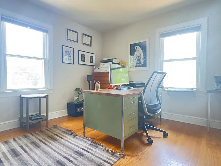 1104 Locust Ave — Photo 9