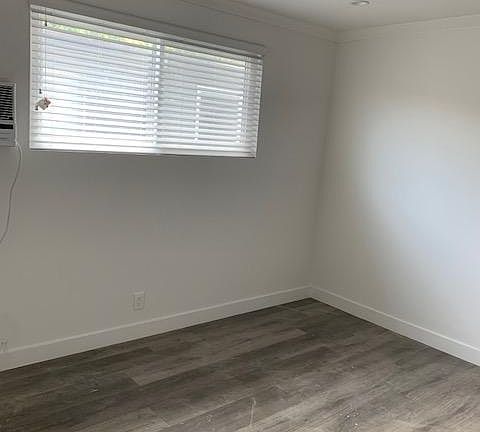 3rd image of 4132 Grand View Blvd APT 18