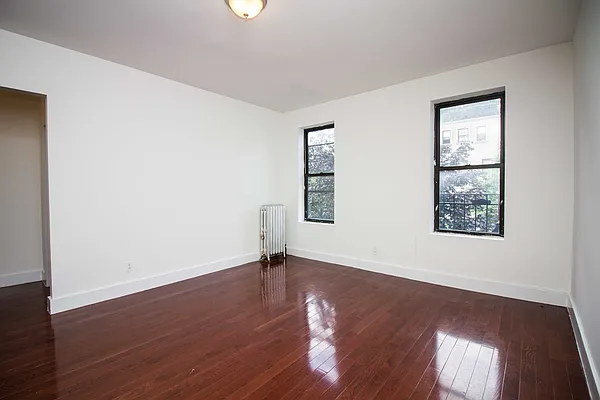 Rented by New Amsterdam Realty Group | media 20