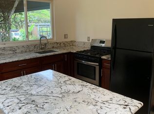 1211 Kauhikoa Rd #B, Haiku, HI 96708