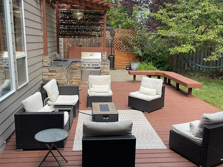11920 SW Finch St — Photo 3