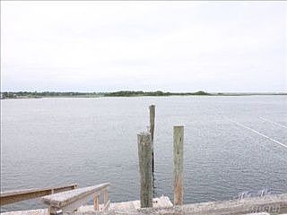 4th image of 1590 Bay Blvd